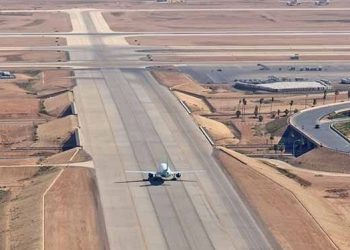 إعلام إسرائيلي: طائرة للموساد تحطّ في الرياض تمهيداً لزيارة بايدن