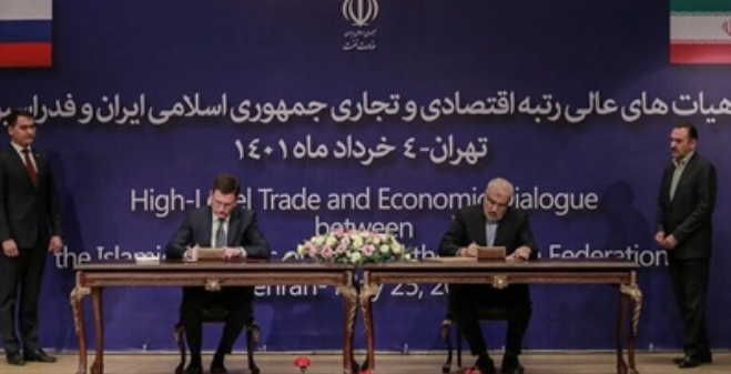 روسيا وإيران توقعان اتفاقية لتبادل إمدادات النفط والغاز