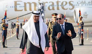 «حياد» القاهرة يُغضب أبو ظبي: حملة ترحيل جماعي للمصريين